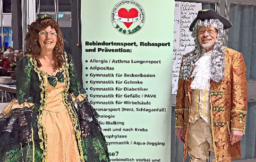 Ursula Greiner und Rolf Kranz sind Mitglieder der Barockgruppe und würden sich über weitere Tanzbegeisterte freuen.   Foto: VSG
