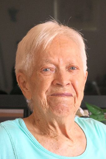 Elisabeth Schlotter feiert heute ihren 90. Geburtstag.   Foto: Bohnert-Seidel