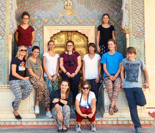 Elf Schüler des Clara-Schumann-Gymnasiums waren zwei Wochen lang in Indien.   Foto: Schule