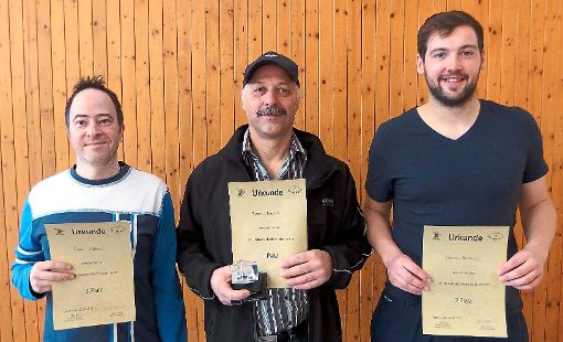 Die Top drei des Gutacher Badminton-Turniers (von links): Franz Zeferer, Thomas Kenngott, Thomas Reinberger.   Foto: Heinzmann