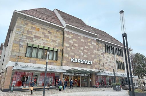 Die Karstadt-Filiale am Offenburger Lindenplatz bleibt erhalten. Foto: Armbruster