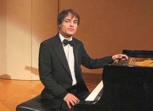 Ilya Rashkovskiy spielte Werke von Franz Schubert und Alexander Skrjabin. Foto: Haberer Foto: Lahrer Zeitung