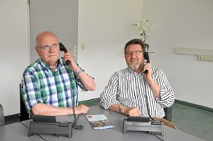 Waren bei der Telefonaktion gefragte Gesprächspartner: Walter Caroli (links) und Roland Hirsch. Foto: Maier Foto: Lahrer Zeitung