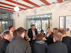 Karla Mahne begrüßte die Exkursionsteilnehmer vom Pfullendorfer Gemeinderat.  Foto: Stadt Haslach Foto: Schwarzwälder-Bote