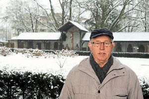 Klaus Makain organisiert für den Schwarzwaldverein die Pflegearbeiten im Denkmalhof. Foto: Baublies Foto: Schwarzwälder-Bote
