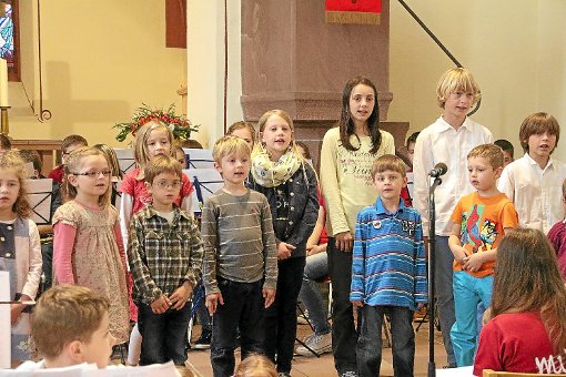 Einmal im Jahr gibt der Kinderprojektchor ein Konzert für seine Mamas. Foto: Lehmann Foto: Lahrer Zeitung