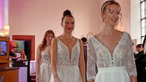 Die Brautkleid-Modenschau zählte zu den Höhepunkten der ersten Hochzeitsmesse im Heiligenzeller Schlössle. Foto: Bohnert-Seidel