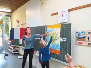 Marie, eine Französischlehrerin aus Lille, hat die  Grundschule in Heiligenzell besucht. Foto: Bohnert-Seidel Foto: Lahrer Zeitung