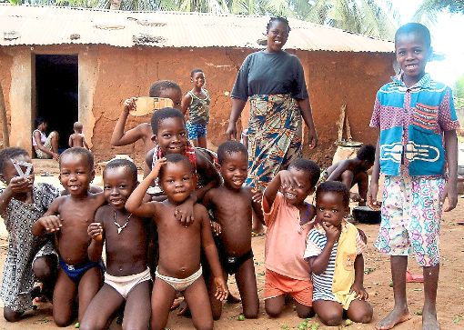 Zusammen mit Ehrenamtlichen vor Ort unterstützt der Kippenheimer Verein Kinder in Benin. Foto: Bahner Foto: Lahrer Zeitung