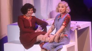 Heleen Joor und Susanne Raderüberzeugten als Edith Piaf und Marlene Dietrich. Foto: Haberer