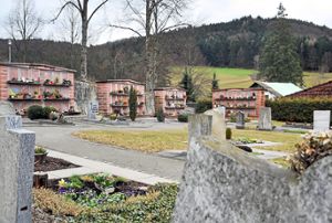 Die Friedhofskultur wandelt sich – in Seelbach  geht der Trend zu Urnenbestattungen.  Foto: Baublies Foto: Lahrer Zeitung