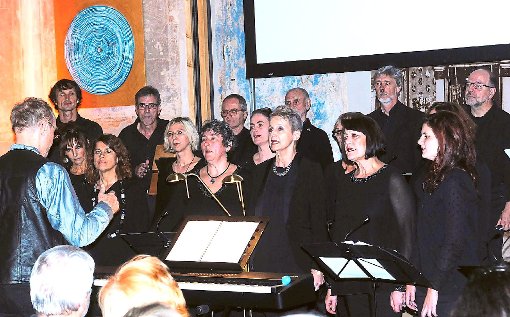 Begeisterten das Publikum in der Synagoge: die Mitglieder von Chorus delicti. Foto: Künstle Foto: Lahrer Zeitung