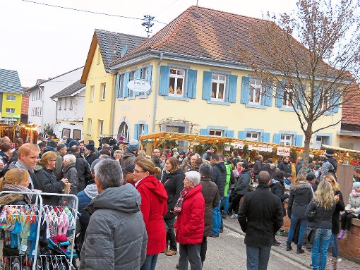 Zum 18. Mal haben die Oberschopfheimer Geschäftsleute ihren Weihnachtmarkt veranstaltet.   Foto: Bohnert-Seidel