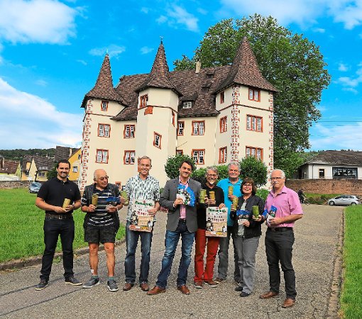 Die Verantwortlichen hoffen auf schöne und erfolgreiche Schlossfestspiele zu Schmieheim. Foto: Decoux-Kone Foto: Lahrer Zeitung