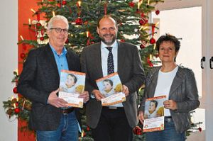 Hans-Peter Vollet (von links) bedankte sich bei Wolfgang Brucker und Martina Stahl für die Spende Foto: Werner Foto: Lahrer Zeitung