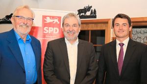 Wechsel an der Führungsspitze: Heinz Siefert (rechts) folgt bei der Kippenheimer SPD  auf Jürgen Milde.  Foto: Decoux-Kone Foto: Lahrer Zeitung