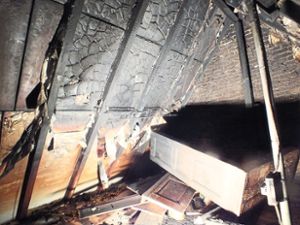 Der Blitzeinschlag in ein Haus in Kappel hat im Dachstuhl einen großen Schaden verursacht. Foto: Rest Foto: Lahrer Zeitung