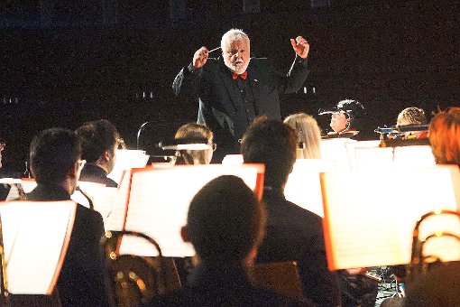 Zum letzten Mal am Dirigentenpult der Stadtkapelle: Joachim Volk Foto: Breuer Foto: Lahrer Zeitung