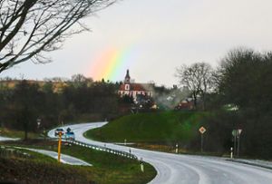 Der Regenbogen weist den Weg: Von Schmieheim geht es über die Ettenheimer Ortsteile in die Kernstadt (Foto) und anschließend an den Orschweierer Bahnhof. Foto: Lahrer Zeitung
