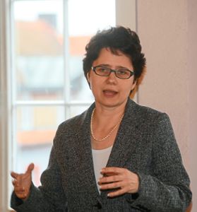 CDU-Politikerin Marion Gentges im Gespräch in Ettenheim  Foto: Decoux-Kone