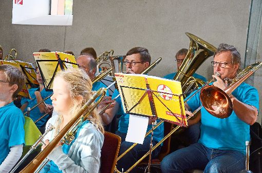 Mit einem musikalischen Gottesdienst und einem anschließenden Stehempfang wurde das 95-jährige Bestehen des Posaunenchors Schwanau in Allmannsweier gefeiert.   Foto: Bühler