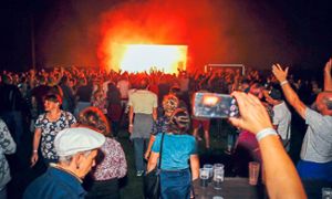 Das muss festgehalten werden: Hunderte Besucher feierten am Samstag in Grafenhausen ein rauschendes Fest.  Foto: Veranstalter Foto: Lahrer Zeitung