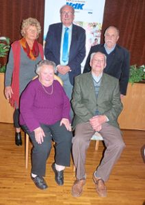 Über das 70-jährige Bestehen des Ortsverbands freuen sich (von links): Maria Klem, Hedwig Wurth, Roland Hailer, Hans Jäger und Manfred Müller.  Foto: Fink