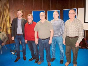 Bürgermeister Thomas Geppert (von links) mit dem im Amt bestätigten Vorstand des Hegerings Wolfach: Hans Neef, Martin Bonath, Joachim Bonath und Franz Mantel  Foto: Jehle
