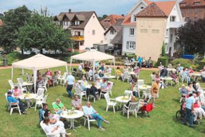 Die Besucher genossen beim Sommerfest das schöne Ambiente im Ettenheim Prinzengarten. Foto: Hiller Foto: Lahrer Zeitung