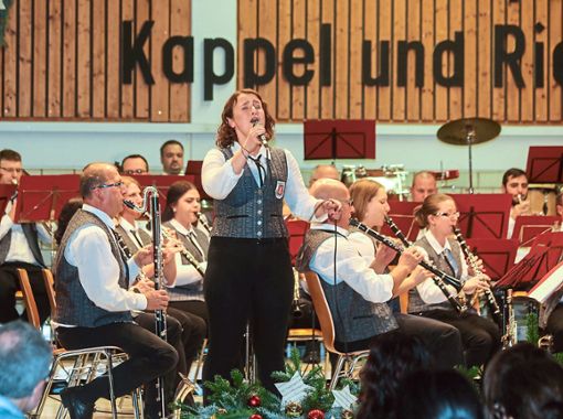 Immer wieder sorgten Gesangseinlage, hier von Katharina Eckel, für Glanzpunkte beim Konzert in  Kappel. Foto: dec Foto: Lahrer Zeitung