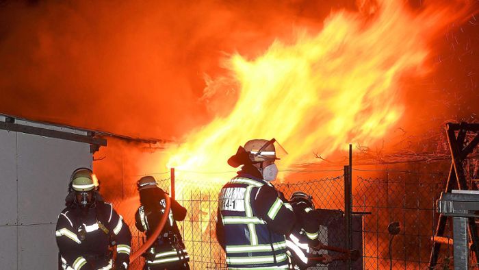 Ausströmendes Gas: Gartenhütte in Lahr in Flammen
