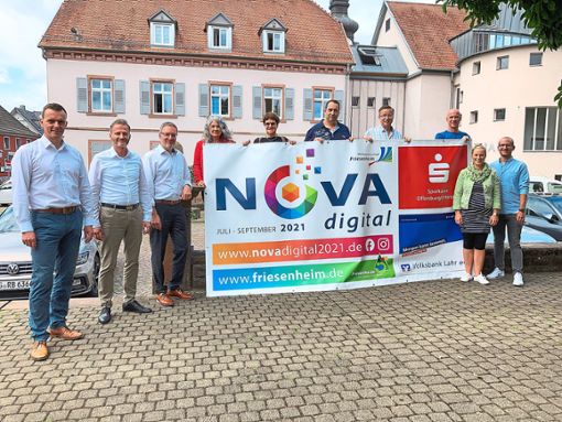 Gemeinde und Werbegemeinschaft Friesenheim haben im August noch fleißig die Werbetrommel für die Nova digital gerührt. Nun geht es auf das Ende zu. Archivfoto: Bohnert-Seidel Quelle: Unbekannt