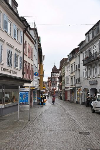 Die Marktstraße in Zeiten weitgehend geschlossener Läden. Eine belebte Einkaufsmeile sieht anders aus.  Foto: Köhler