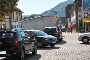 Wenn Lastwagen von der Sägerstraße in die Mühlenstraße abbiegen, kann es schon einmal etwas eng werden.  Foto: Kornfeld