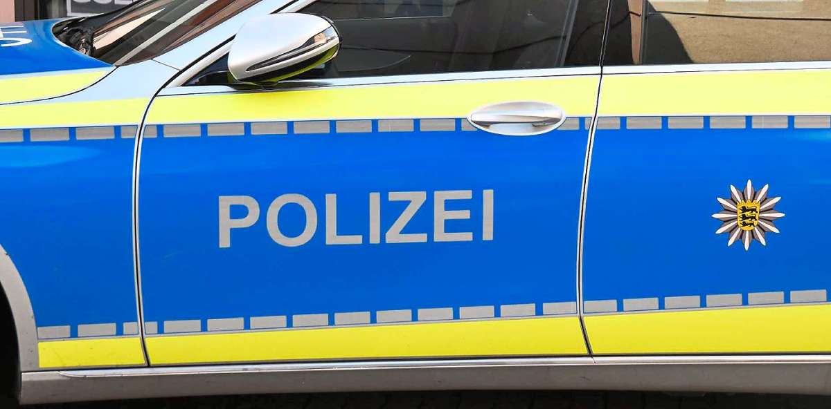 Nachdem ein 37-Jähriger eine Apotheke in Grafenhausen überfallen hatte, konnte ihn die Polizei nach einer Verfolgungsjagd über die A 5 festnehmen. Foto: Symbolfoto: Röckelein