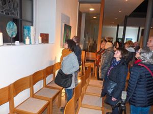 Zahlreiche Besucher kamen zur Eröffnung der neuen Ausstellung in die Friedenskirche nach Altenheim.  Foto: Fink Foto: Lahrer Zeitung