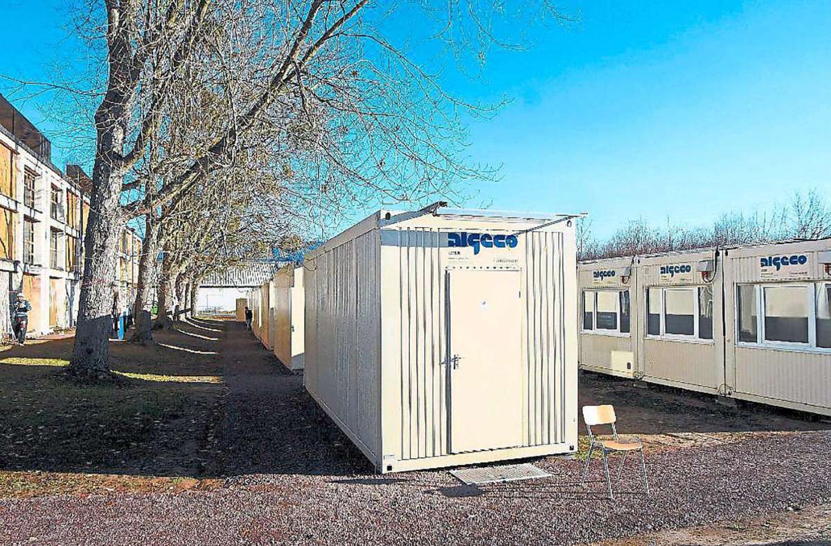 Bei der Ortenauhalle standen schon einmal Container für Flüchtlinge: 2015 lebten dort 60 Menschen. Foto: Archiv