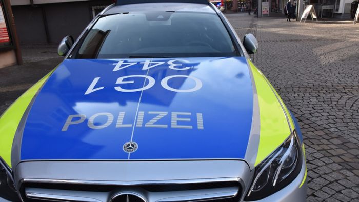 Tatverdächtiger festgenommen: Zwei Fahrzeuge brennen in Kenzingen