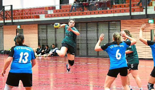 Für die Schutterzeller Handballerinnen (in Grün) war gegen Ehingen nichts zu holen. Foto: Künstle