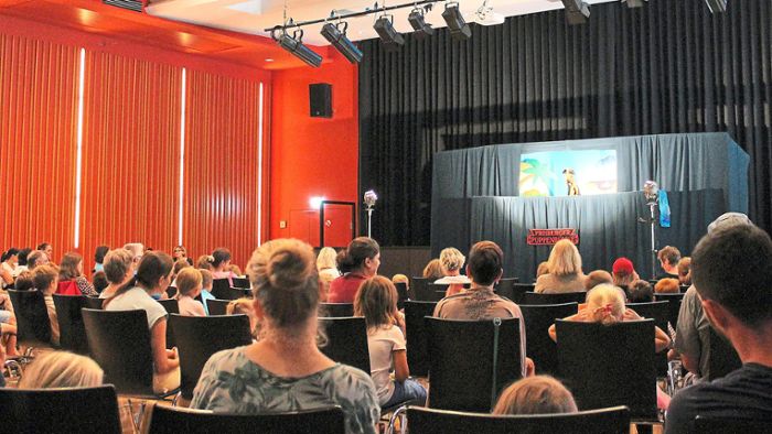 Freiburger Puppenbühne: 150 Zuschauer fiebern mit Kasper in Hausach mit