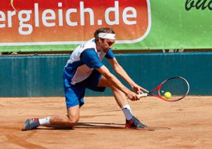 Philipp Bauer vom TC Oberweier II kann auch in diesem Sommer nach den Bällen hechten. Die Landesregierung hat den Start der Tennis-Wettbewerbe genehmigt.Foto: Archiv Foto: Lahrer Zeitung