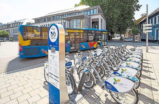 Bessere Busverbindungen ­und Leih-Fahrräder tragen dazu bei, die Verkehrssituation zu verbessern. Foto: Archivfoto: Stadt