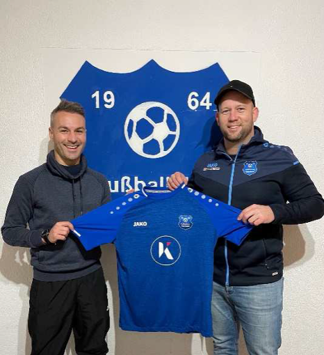 FCO-Spielausschuss Dirk Ostermann (rechts) mit dem  neuen Trainer Benjamin Ziegler Foto: Verein Foto: Lahrer Zeitung