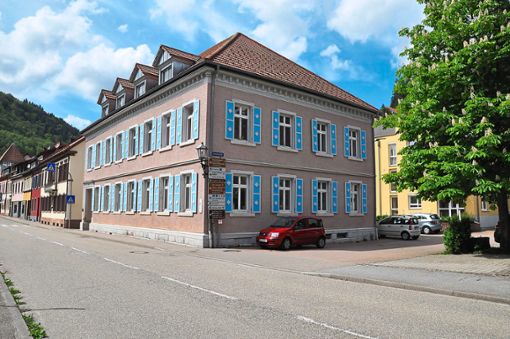 Das Engelschulhaus in der Vorstadtstraße soll für den Neubau zur Erweiterung des Brenz-Heim abgerissen werden.  Foto: Kornfeld Foto: Schwarzwälder Bote