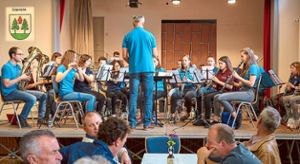 Das gemeinsame Jugendorchester Schmieheim, Münchweier, Altdorf bekam für seine schwungvollen Melodien wieder viel Applaus. Foto: Decoux-Kone