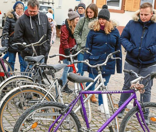 Auch dieses Jahr waren Fahrradflohmarkt und -versteigerung ein Besuchermagnet bei der Tour de Rust, zu der der Gewerbeverbund immer im März einlädt.  Foto: Decoux-Kone