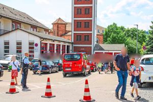 Großeinsatz in Gengenbach: Nach Drohung mit Messer: Polizei sperrt Schule ab