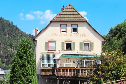 Dem verwaisten Traditionsgasthaus Rössle  möchte Christoph Nobs wieder Leben einhauchen. Foto: Stangenberg