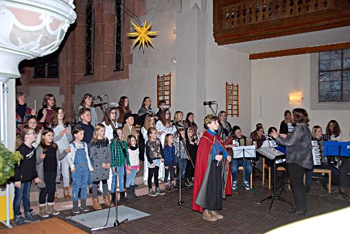 Mit einem fröhlichen Halleluja auf den Lippen begeisterten der Chor der Gutacher Kinder und die Gruppe des Akkordeonorchesters. Foto: Becker