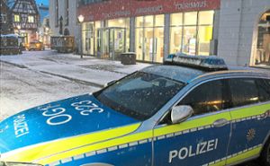Die Polizei sperrte den  Bereich um das Offenburger Bürgerbüro am Donnerstagnachmittag sicherheitshalber ab. Foto: Achnitz